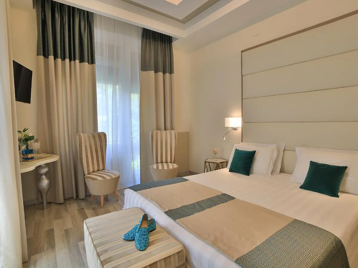 Hotel Tigullio Et De Milan Santa Margherita Ligure 3*,  Italia
